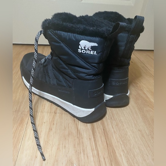 Black/White Sorel snow booties - Picture 4 of 6
